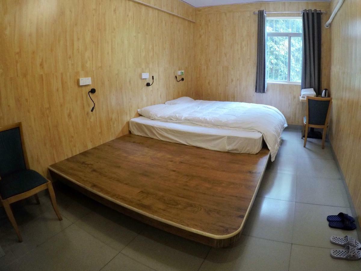 Dong Shan Gaga Hostel กวางโจว ภายนอก รูปภาพ
